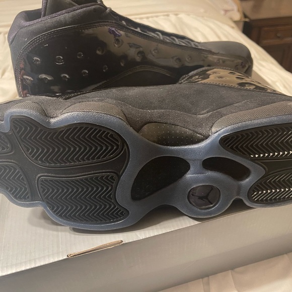 Jordan 13 Cap and Gown main image 4
